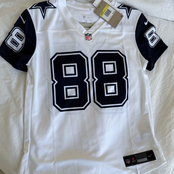 NWT Nike NFL Dallas Cowboys CeeDee Lamb #88 Jersey Women’s Small - Picture 6 of 8